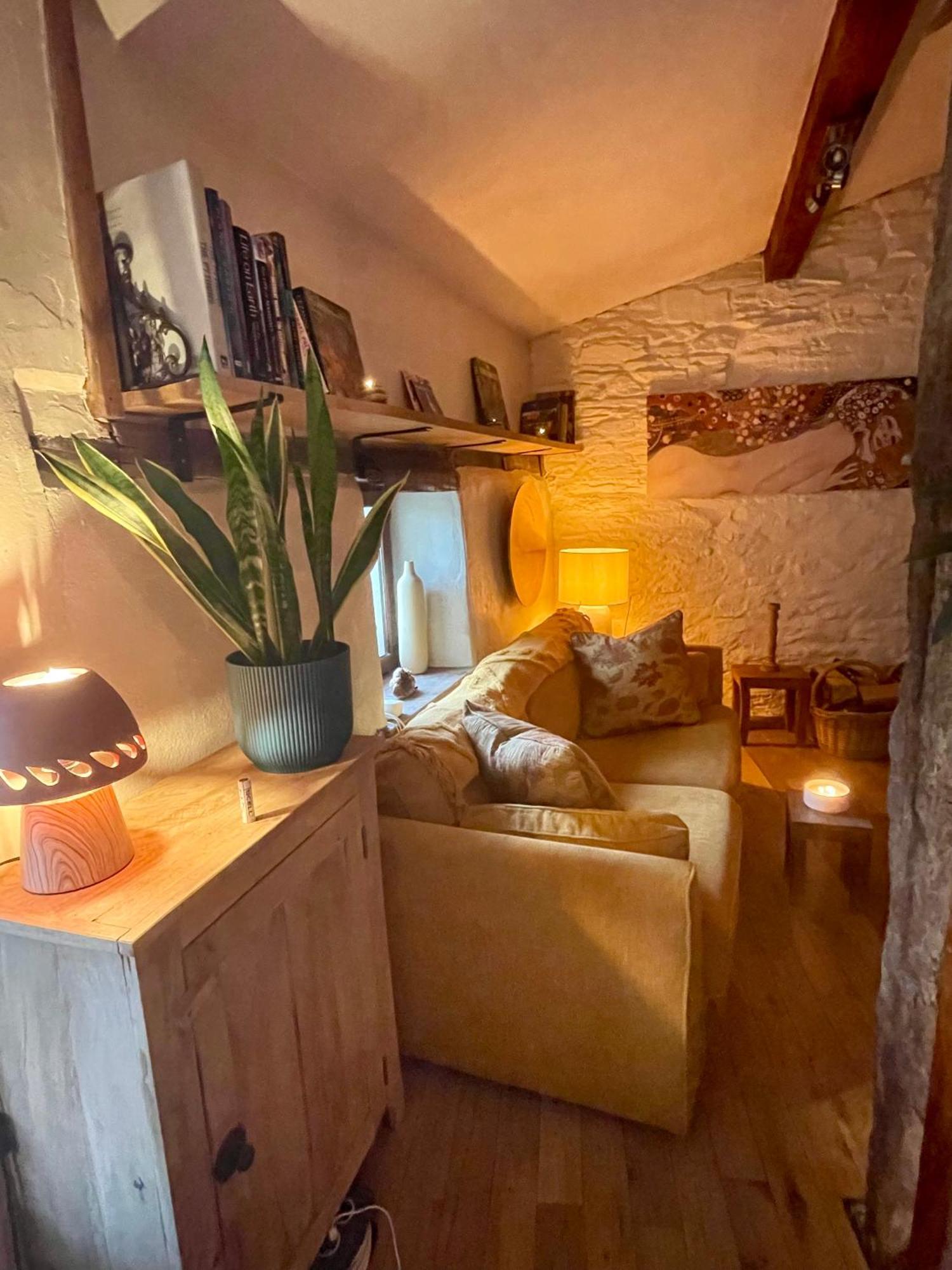 Delightful French Rustic Studio Jumilhac-le-Grand Bagian luar foto