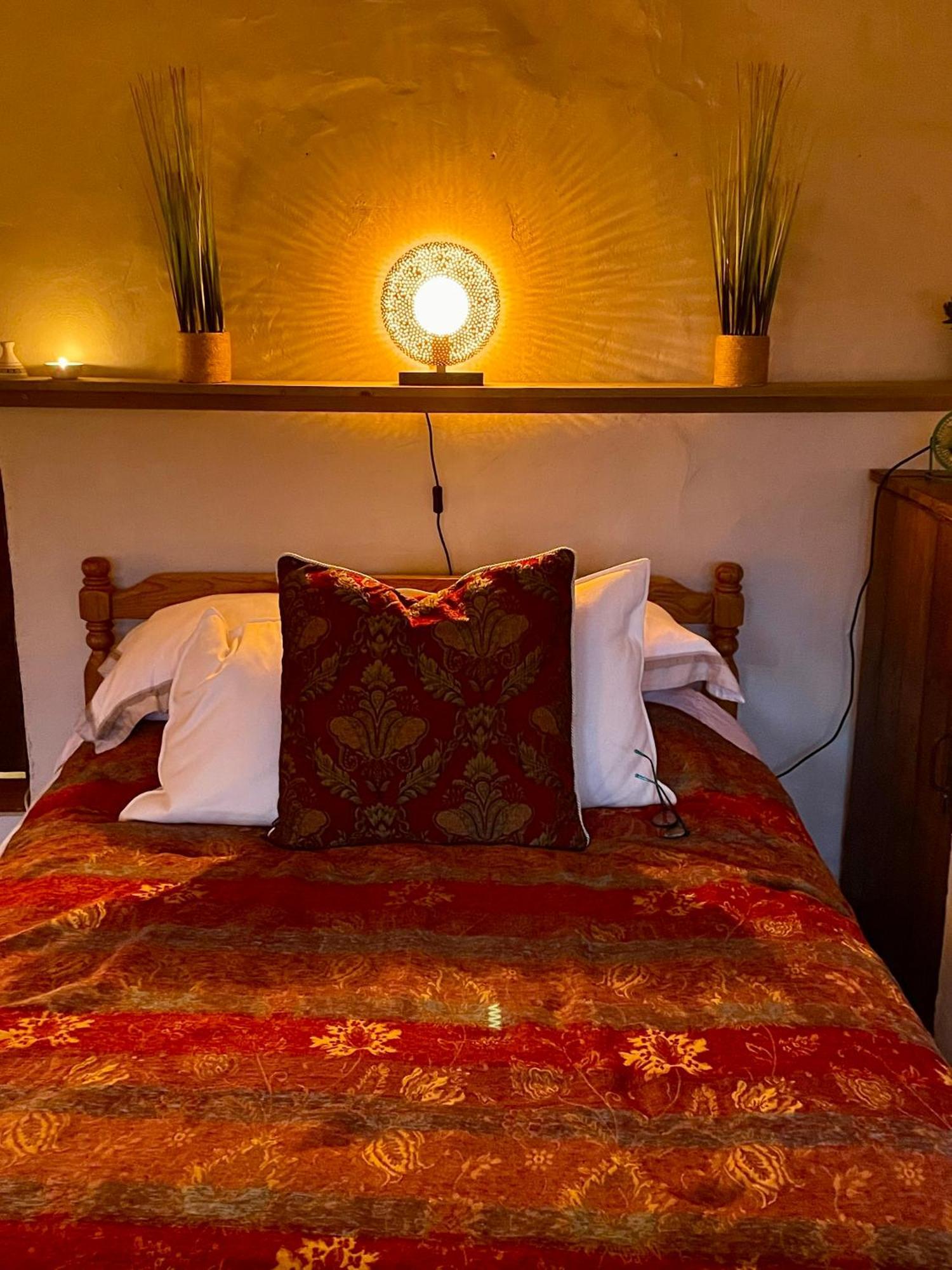 Delightful French Rustic Studio Jumilhac-le-Grand Bagian luar foto