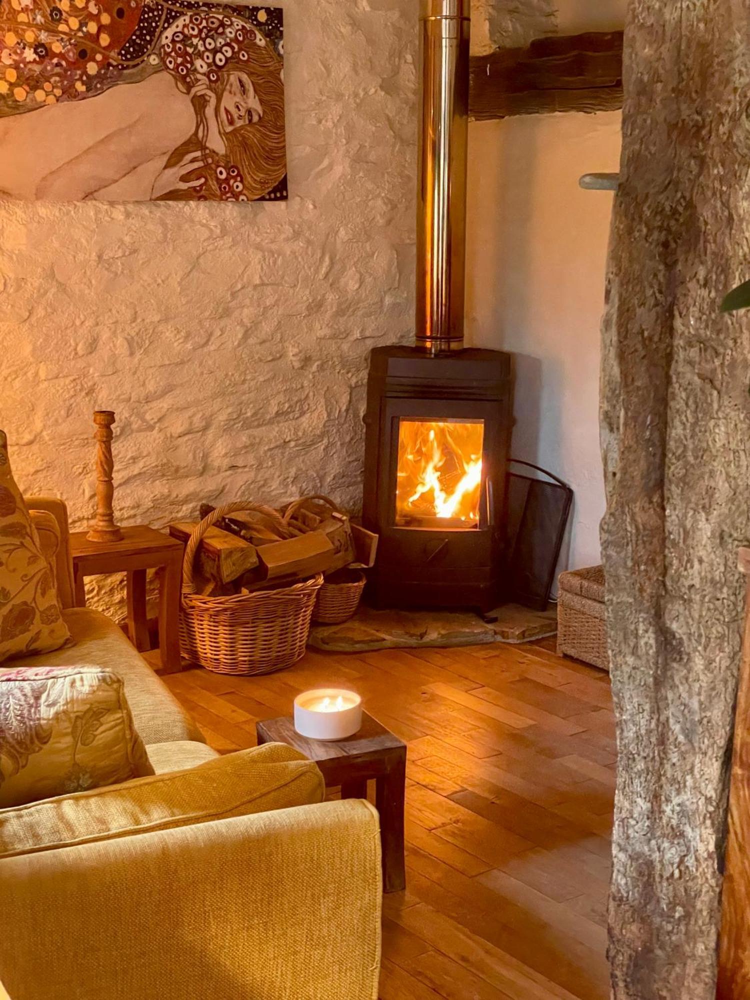 Delightful French Rustic Studio Jumilhac-le-Grand Bagian luar foto